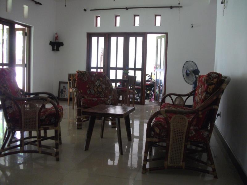 Chelli Homestay Негомбо Экстерьер фото