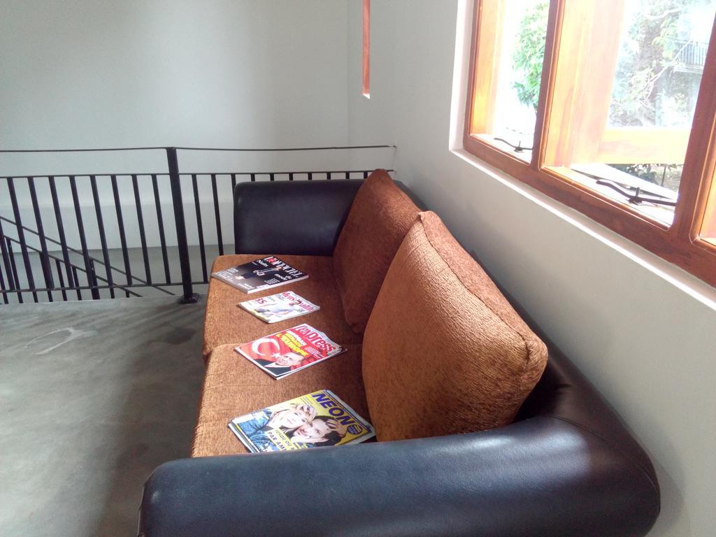 Chelli Homestay Негомбо Экстерьер фото